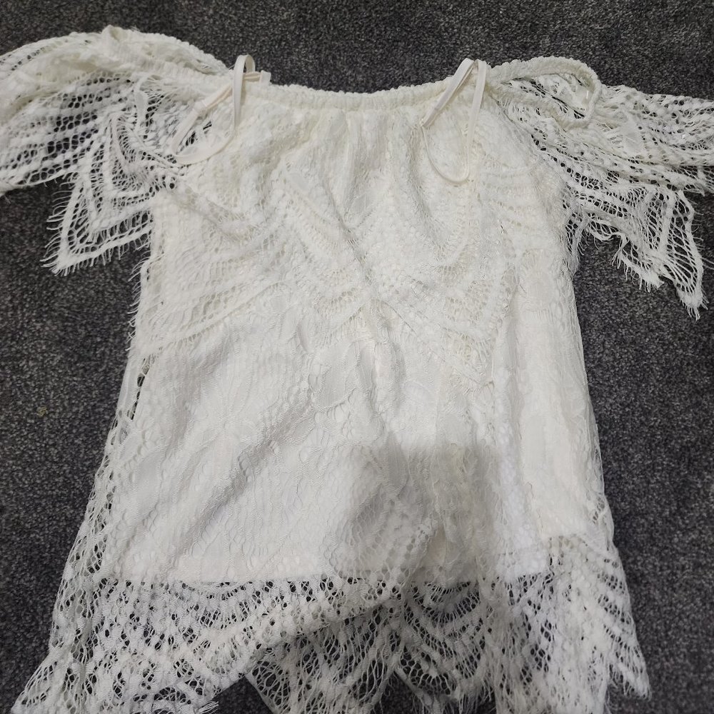 Lace white top